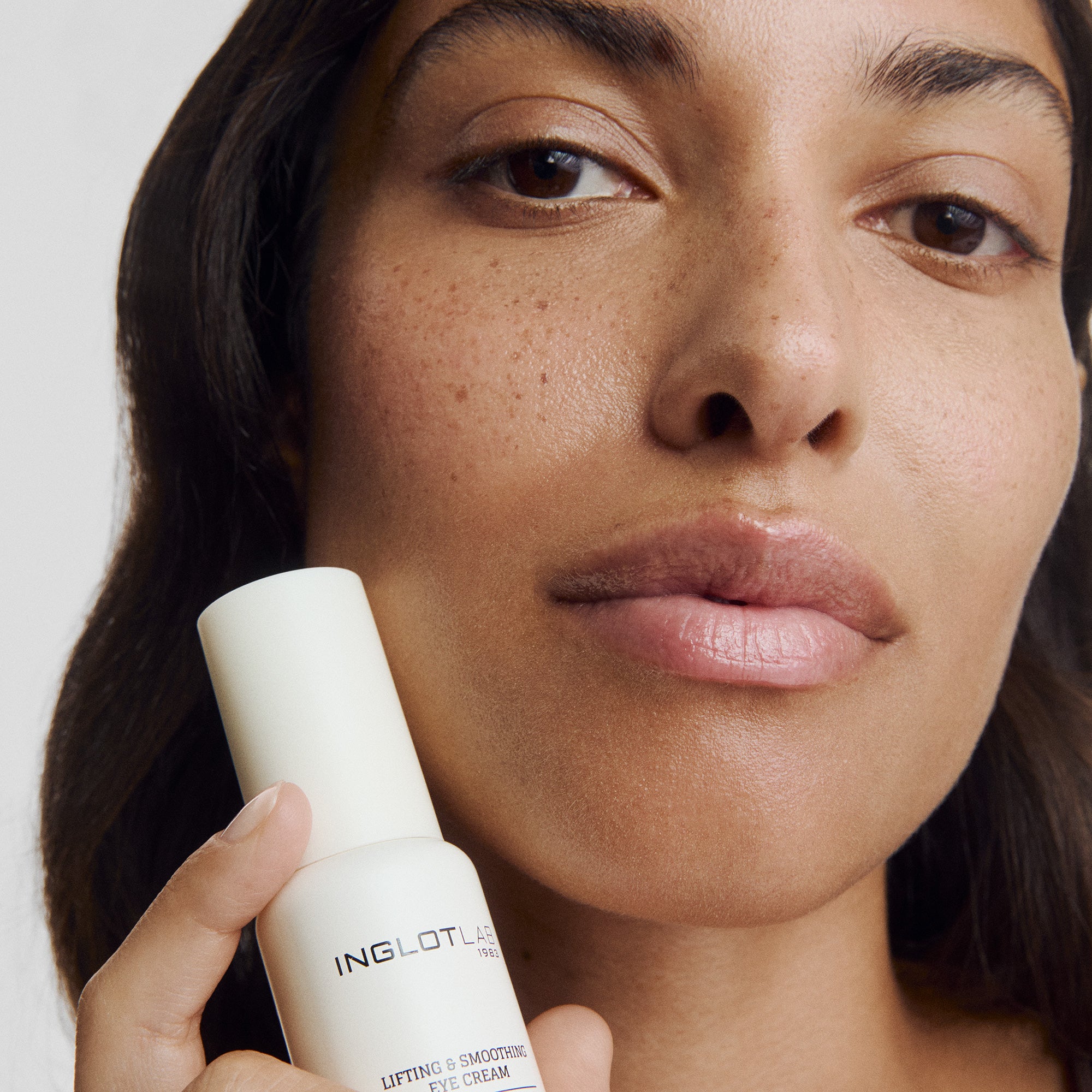 LAB Lifting & Smoothing Eye Cream