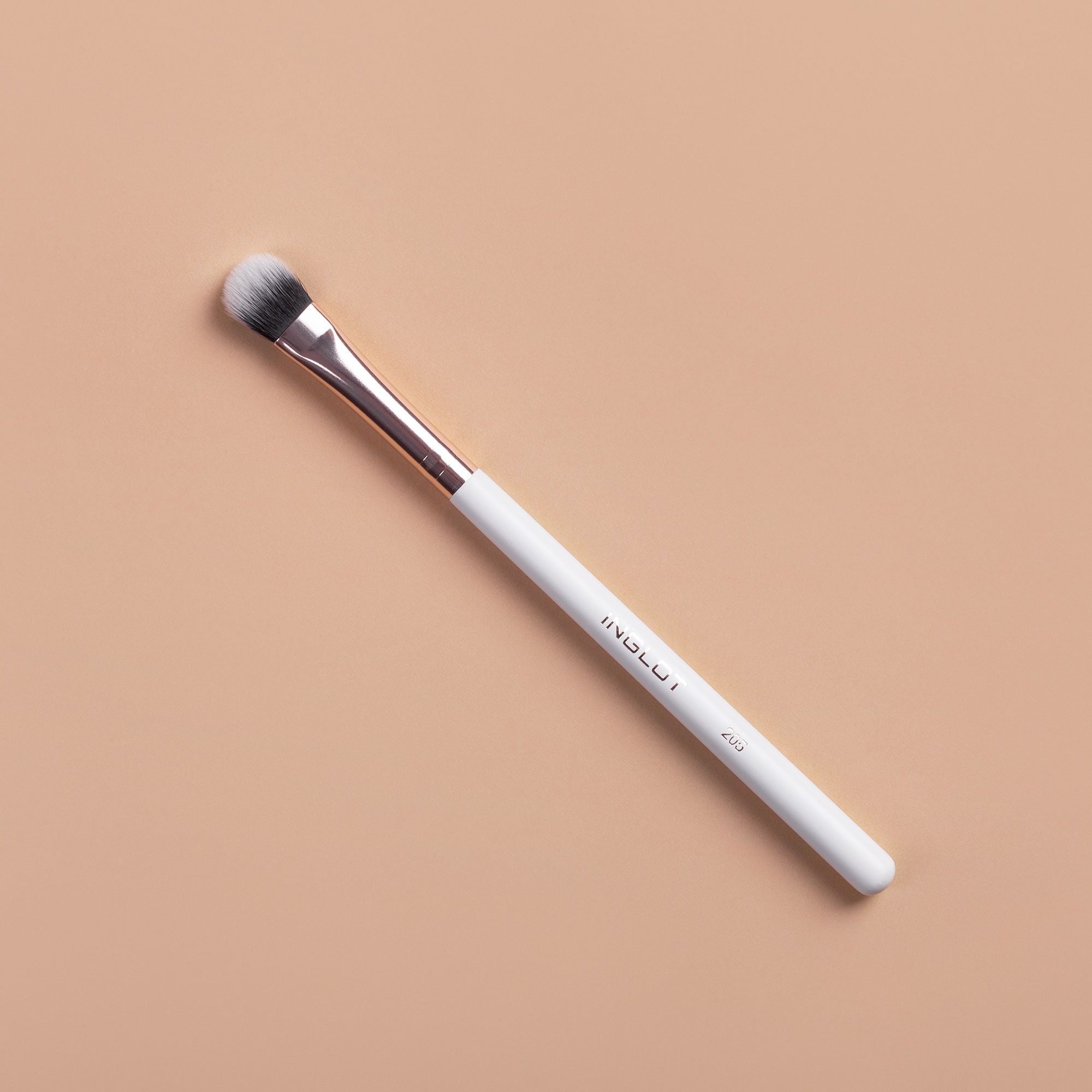 Makeup Brush 205 - Inglot Cosmetics