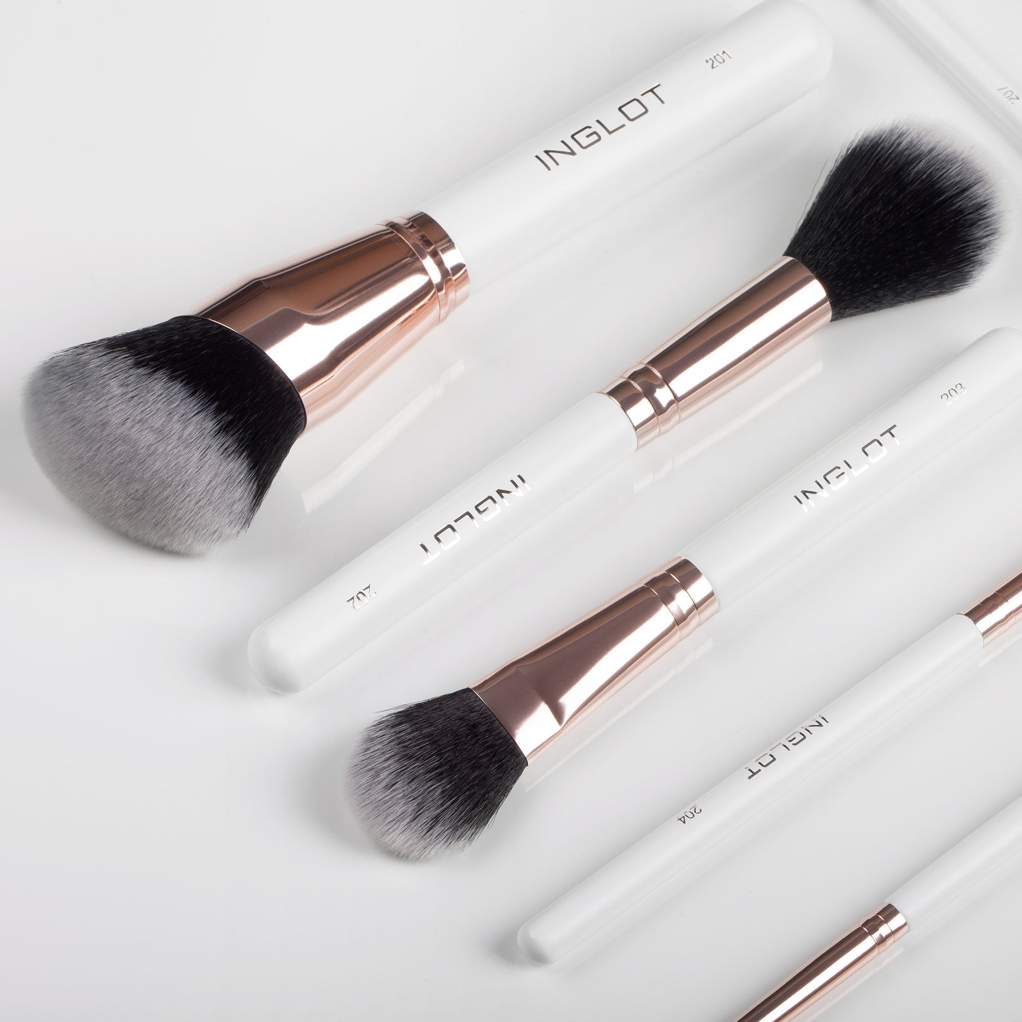 Makeup Brush 201 - Inglot Cosmetics