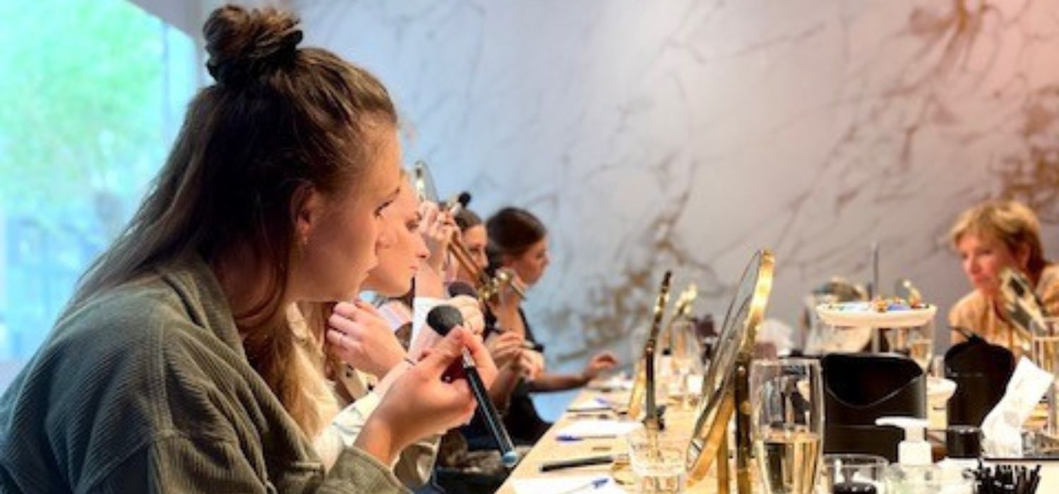 Make-up workshop: een leuk uitje met vriendinnen!