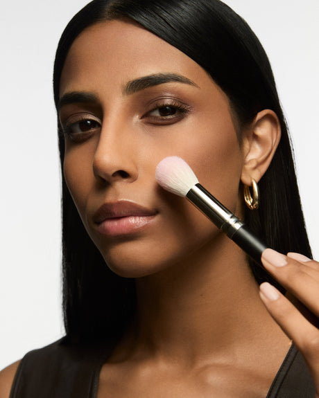 Ontdek de Blur Effect Loose Powder: jouw geheime wapen voor een flawless finish