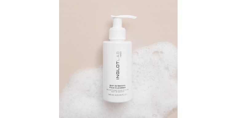 LAB Soft & Smooth Face Cleanser