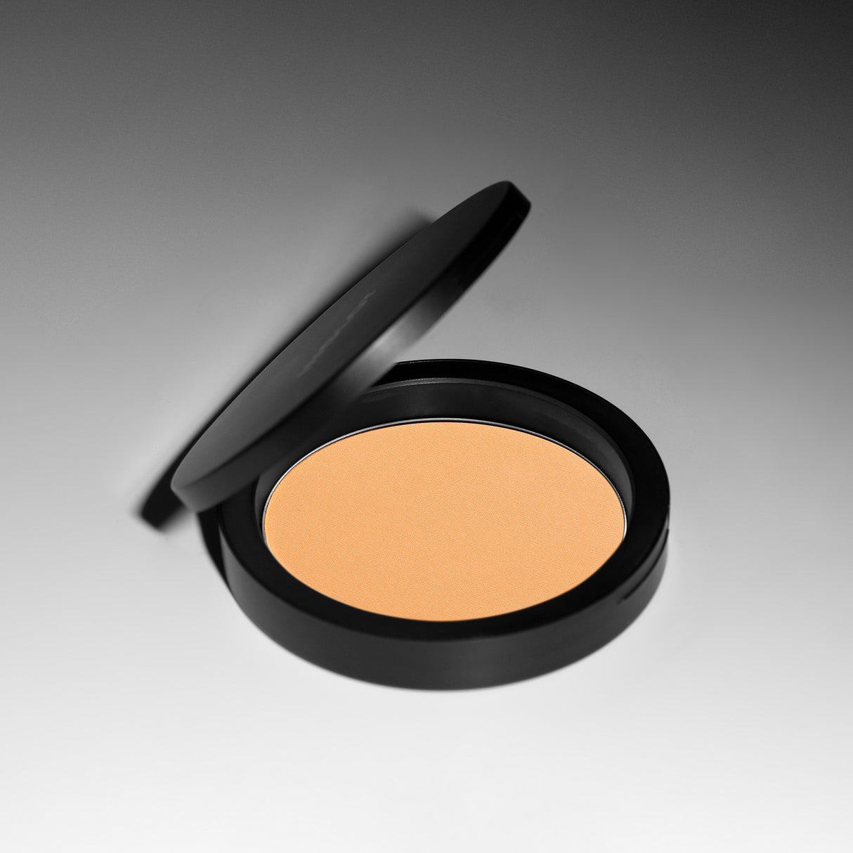 Freedom System Satin Skin Pressed Powder