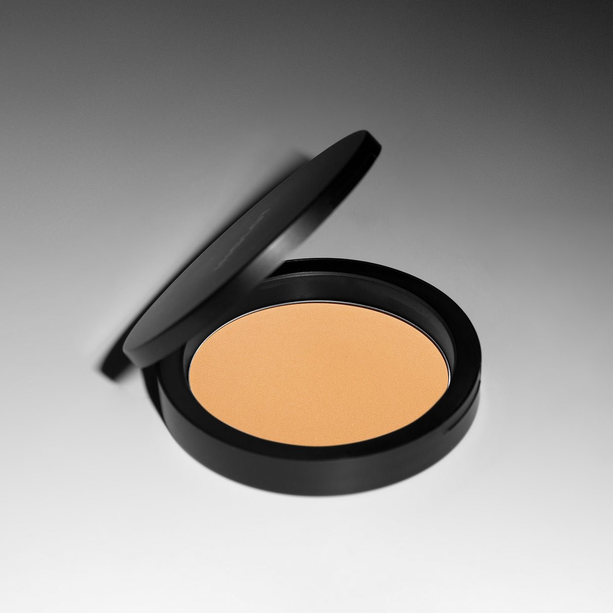 Freedom System Satin Skin Pressed Powder