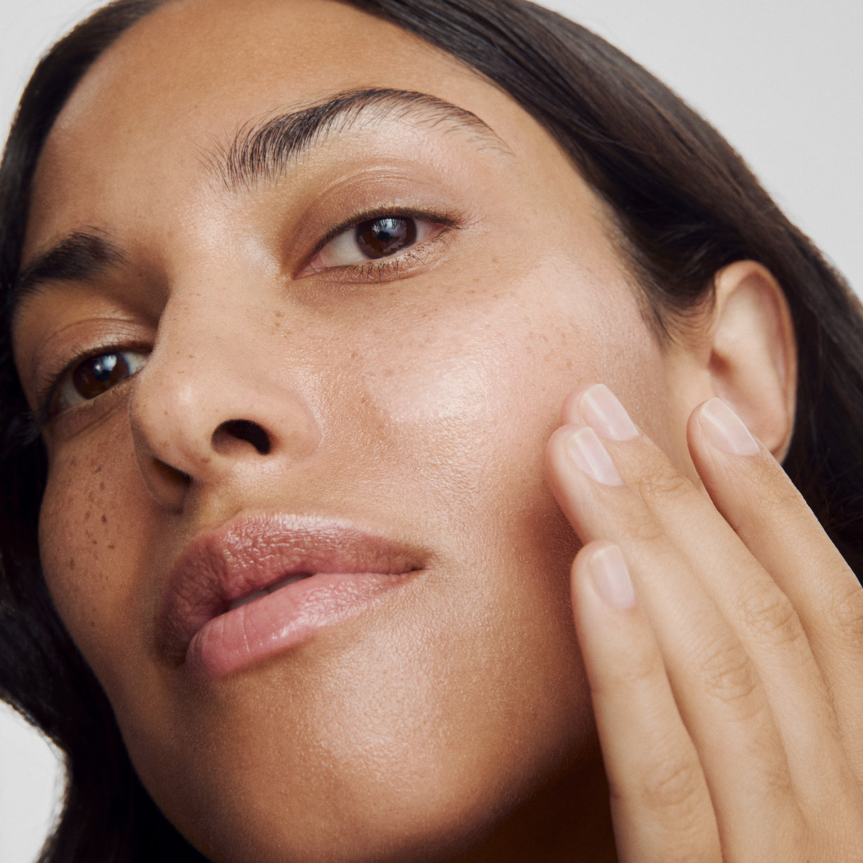 LAB Illuminating Face Serum