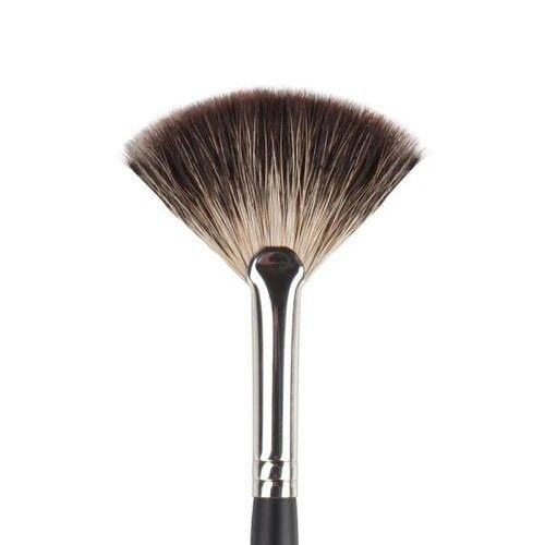 Makeup Brush 37R - Inglot Cosmetics