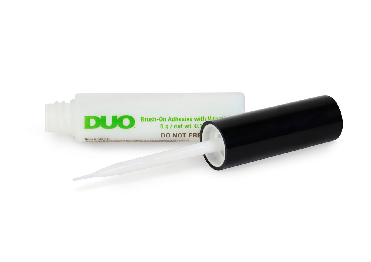 Duo brush store on adhesive